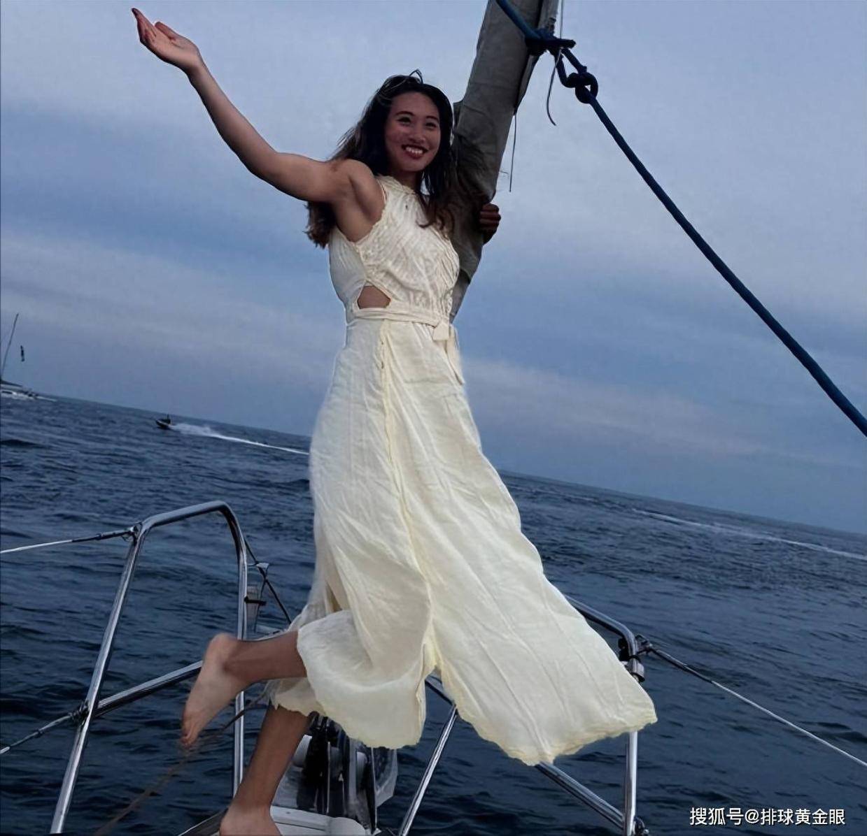 郑钦文新动态！中国10名选手陆续退赛，阿卡总奖金破4000万美元