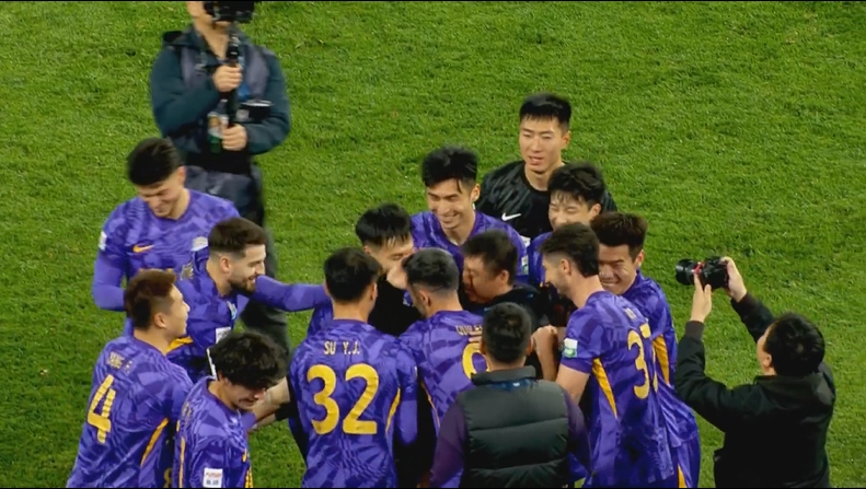 DB真人旗舰津媒：泰达球场周边人气爆棚，足球经济为滨城注入更强劲发展动能